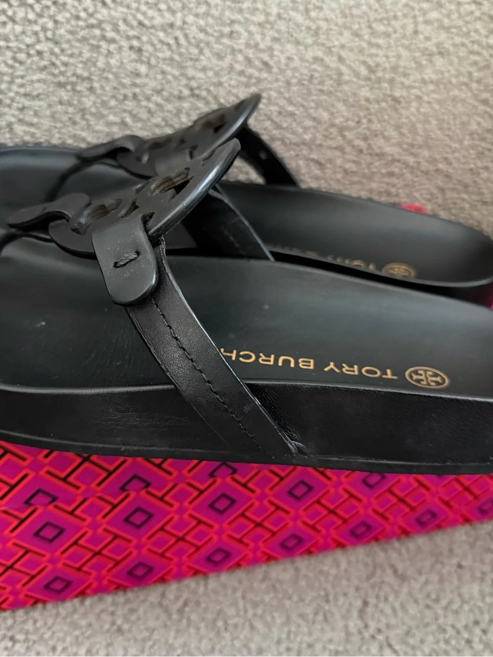 Tory Burch Black Leather Logo Thong Footbed Sandals size 8